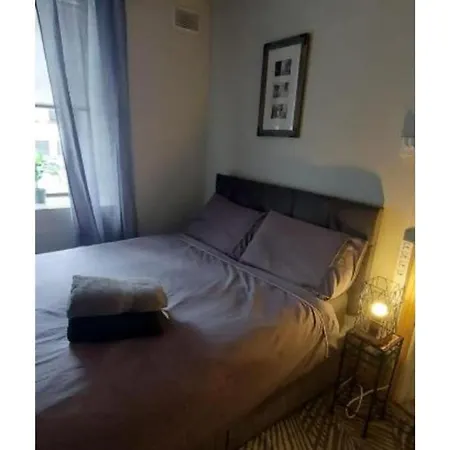 Holiday home Cosy 3-bedroom Townhouse With Garden