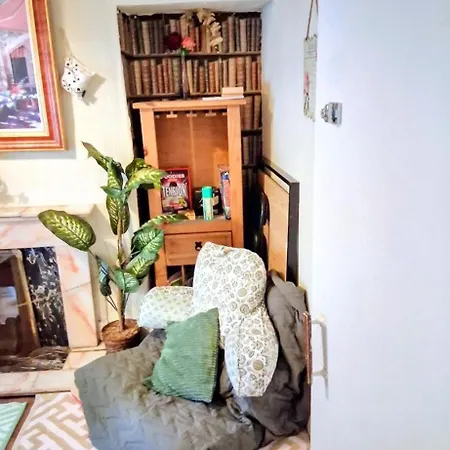 Holiday home Cosy 3-bedroom Townhouse With Garden